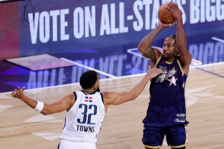 尼克斯背靠背挑战洛杉矶 快船新援加兰激活三连胜