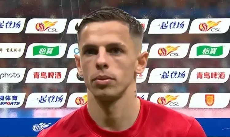 肯帕努一锤定音造红牌 重庆铜梁龙主场奏凯斩获队史中超首胜