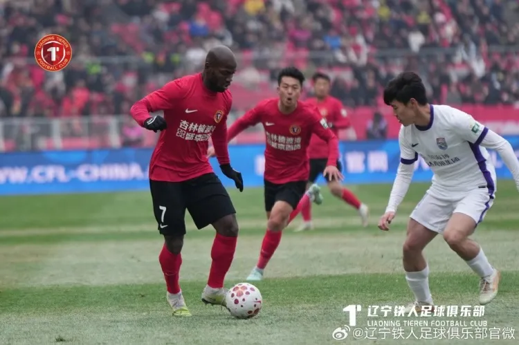 姆本扎创队史纪录 邦本宜裕勺子点杀 辽宁铁人主场三球完胜津门虎