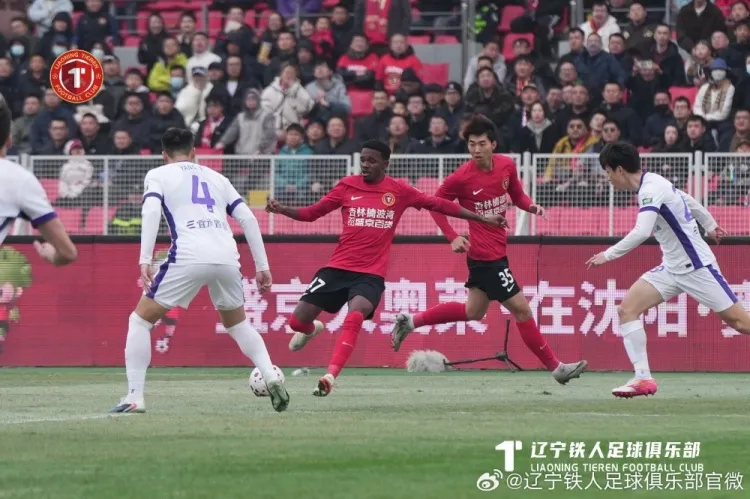 姆本扎创队史纪录 邦本宜裕勺子点杀 辽宁铁人主场三球完胜津门虎