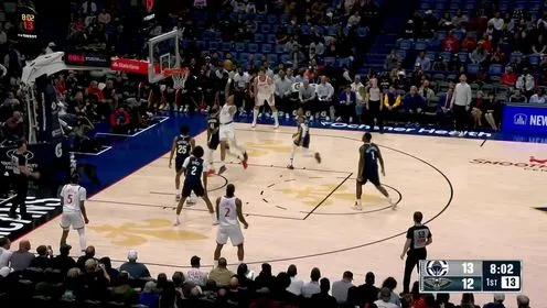 鹈鹕首发合砍86分 18分逆转送快船三连败