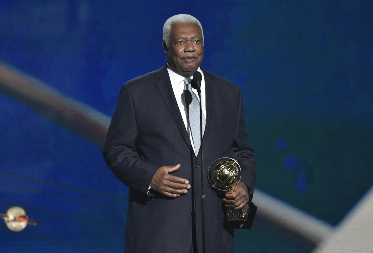 30+三双历史榜：大O一骑绝尘，东契奇约基奇并肩追赶