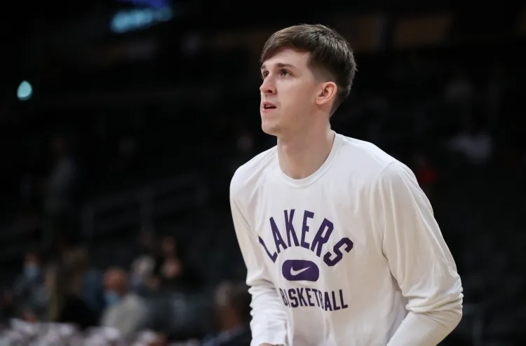 里夫斯自曝选秀夜拒绝活塞次轮邀约 为双向合同主动落选加盟湖人