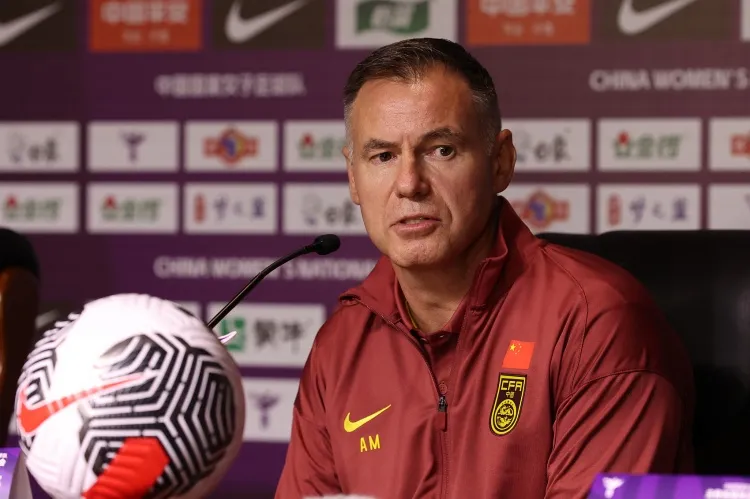 尹波：四强即女足实力天花板 换帅难解结构痼疾