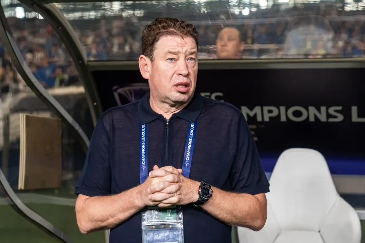 斯卢茨基谈四将入选国足 称马镇集训留好印象