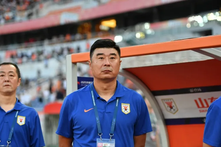 泰山客场0比4溃败玉昆 记者指轻敌致防线崩盘