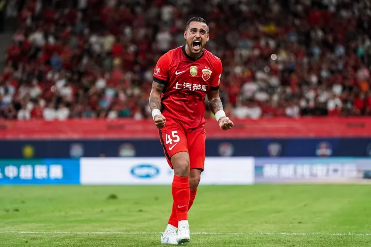 梭鱼湾草皮状况未达标准 海港三外援状态低迷致客场告负