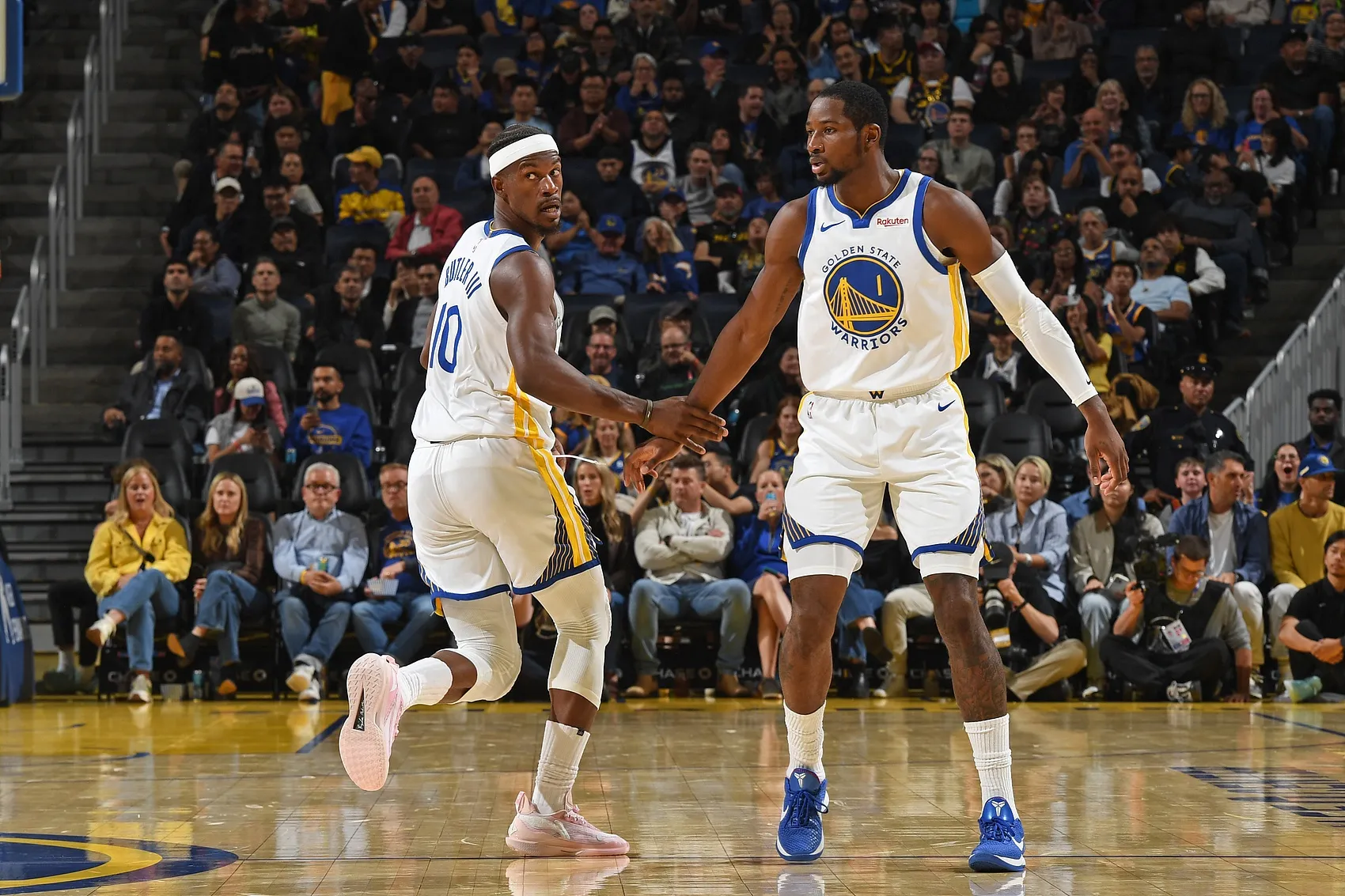 巴特勒谈库明加近期状态：他打出了高水平 希望他无论在哪都做最好的自己