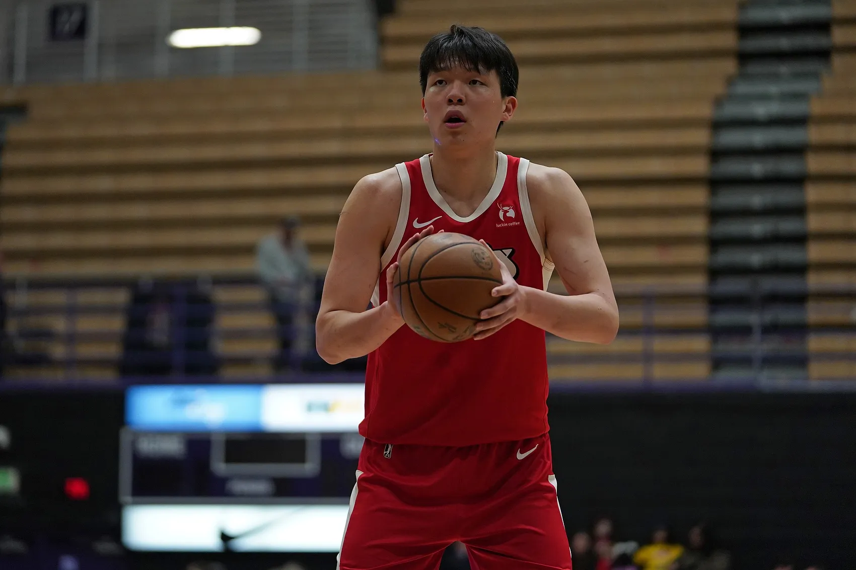 杨瀚森13+7+3帽难阻混音失利 正负值-14全场最低