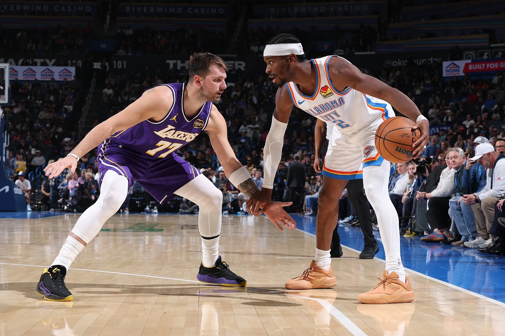 MVP榜风云突变 亚历山大稳坐榜首 东契奇强势跃升