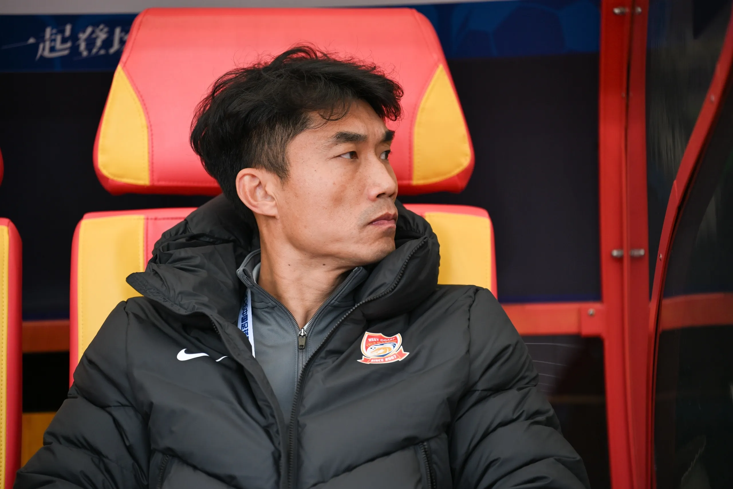 提前四日远征上海滩，升班马西海岸直面卫冕冠军海港