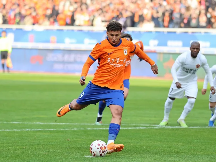 13秒60米！泰山闪电反击解剖，京鲁大战前崔康熙亮出底牌