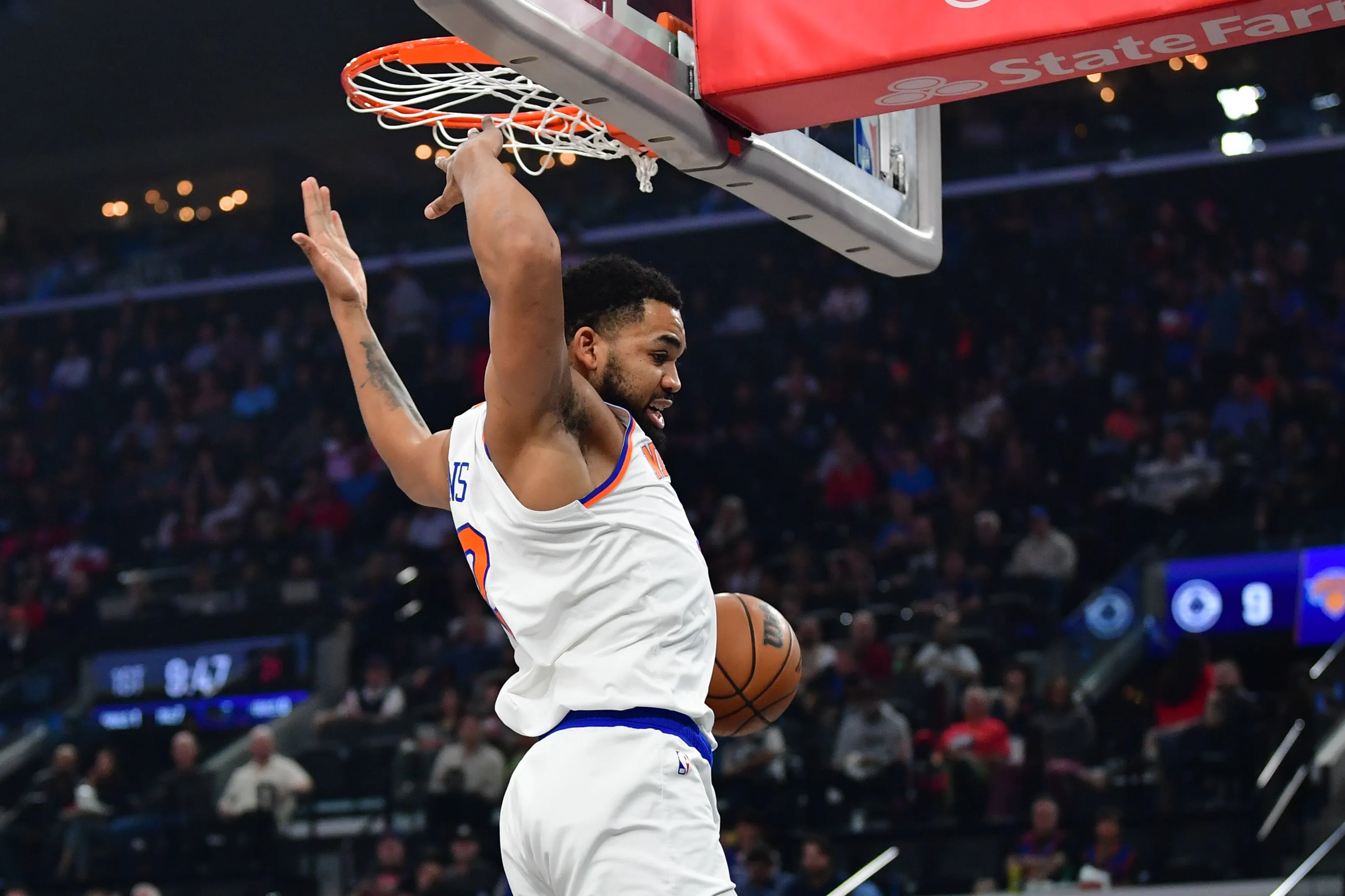 约基奇三双率队轻取开拓者 主播票选力压蒙克当选单日最佳