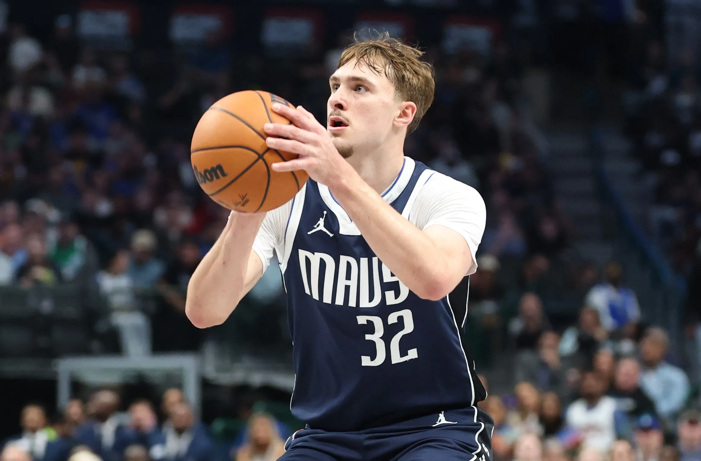 鲍仁君对比弗拉格与詹姆斯新秀赛季 体系球员与持球核心的夺冠路径差异