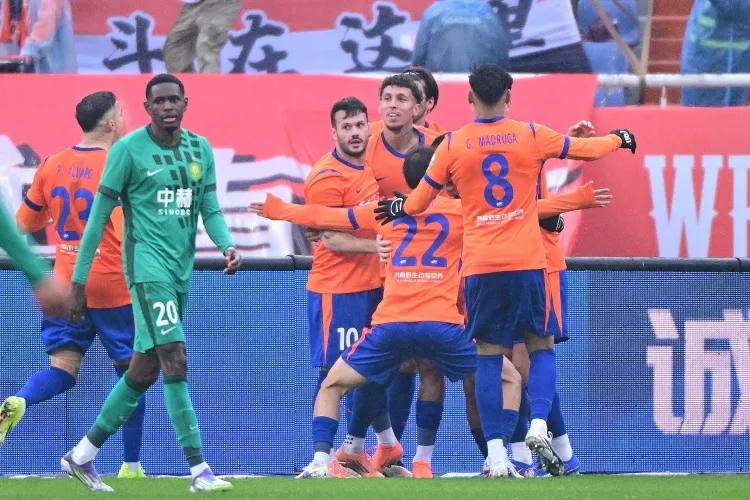 从2-9到主场克京！泰山16天蜕变，三天九小时苦练铸就逆转