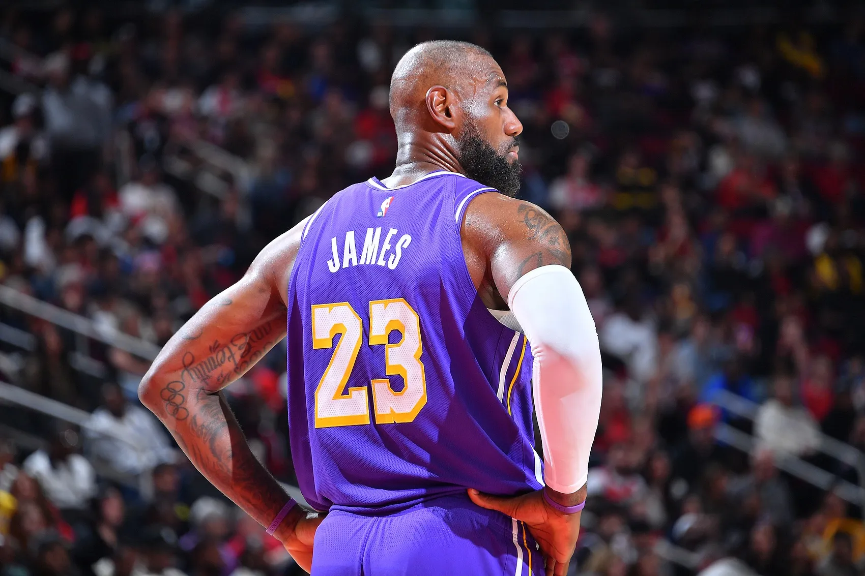 路威驳斥无詹更好论 称41岁詹姆斯仍在做乔丹级别之事