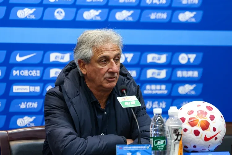 乔迪复盘玉昆4比0泰山 体系未全开但造越位执行到位