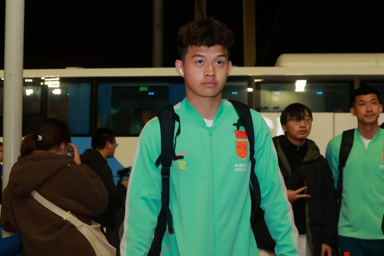 刘浩帆谈国足新阶段：适应邵佳一战术 无暇遗憾姆伯莫缺阵