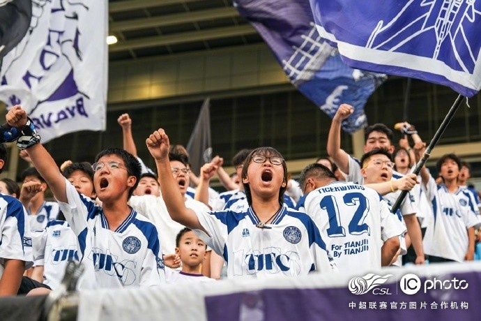 主场首胜破荒，河南队官方谢球迷