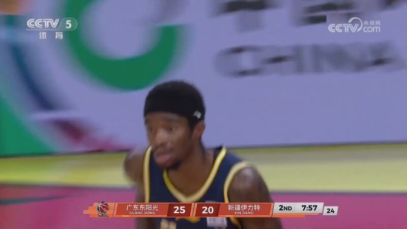 [CCTV全场集锦]🏀广东轻取新疆 萨姆纳25+5+9 崔永熙11+5&犯满 阿不都15分