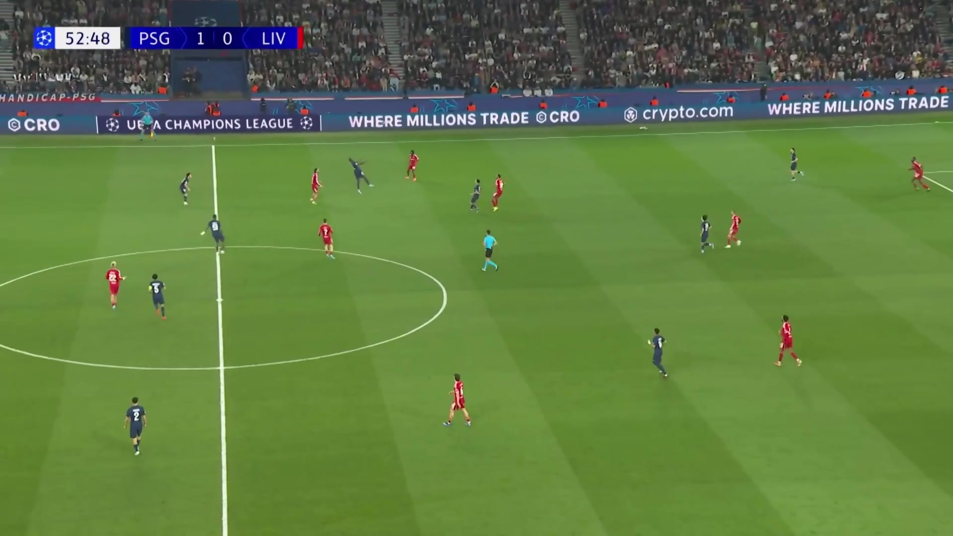 绝佳机会没进！麦卡失误门德斯倒三角，登贝莱禁区内射门打飞！